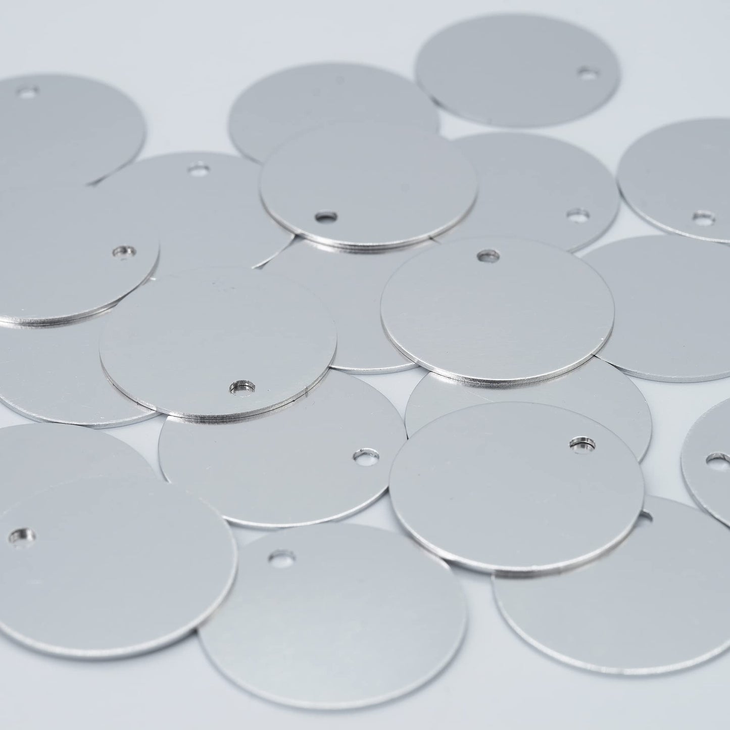 StayMax Round Aluminum Blank Tags Stamping Blanks Engraving Blanks 25 Pack (Siver)