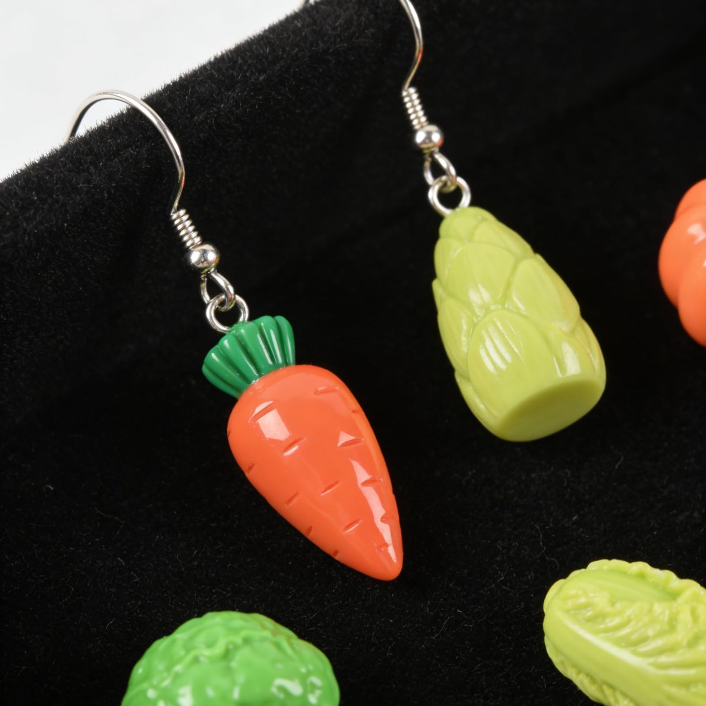 Hanycon 70PCS Mini Resin Vegetable Figurines Miniature Vegetable Figurines Tiny Mini Food for Home House Grocery Photography Party Decoration
