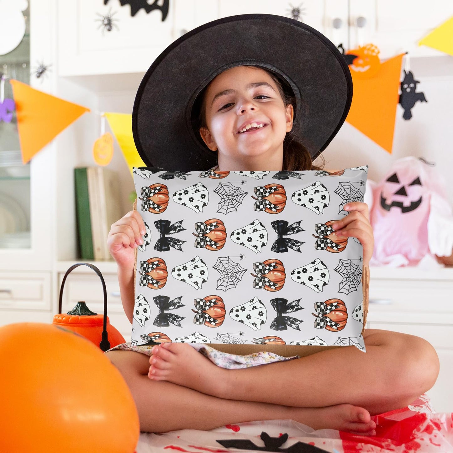 JarThenaAMCS 100Pcs Halloween Poly Mailers 10 x 13 Inch Ghost Pumpkin Bow Packaging Bags Self Seal Mailing Envelope Bags for Small Business Packing Moving