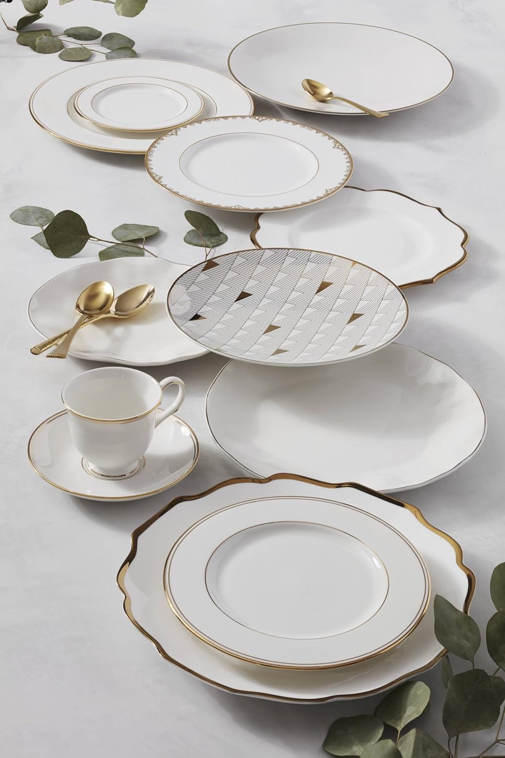 Lenox White Trianna Gold Salad Plate - 1.27 LB
