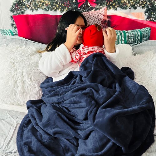 Bedsure GentleSoft King Size Navy Blue Fleece Blanket - Soft, Lightweight, Plush Microfiber, 108x90 Inches