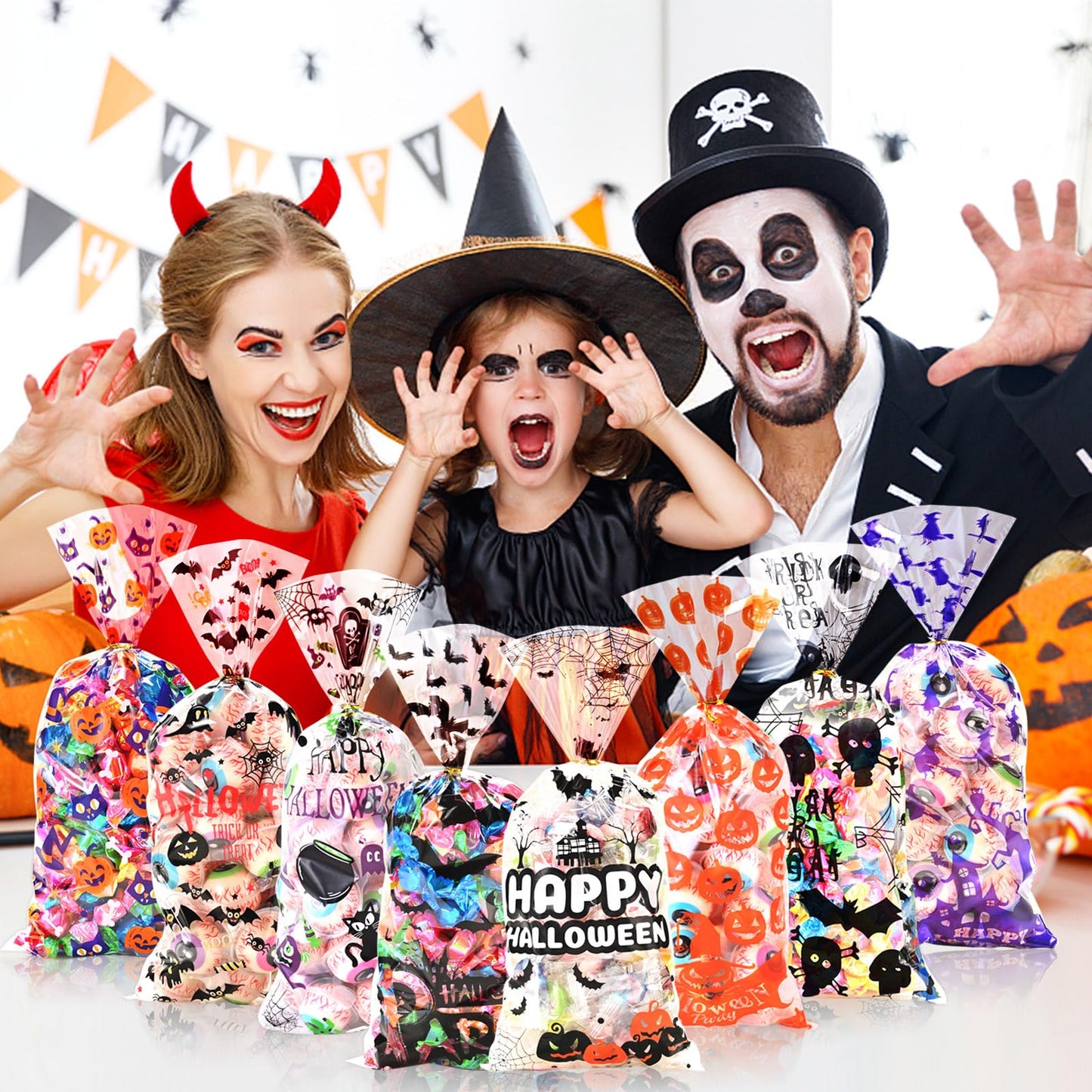 AhfuLife 200PCS Halloween Cellophane Treat Bags, 8 Designs Halloween Clear Candy Bags with Twist Ties for Treat or Treating, Snack Goodie Bags for Party Supplies Favors