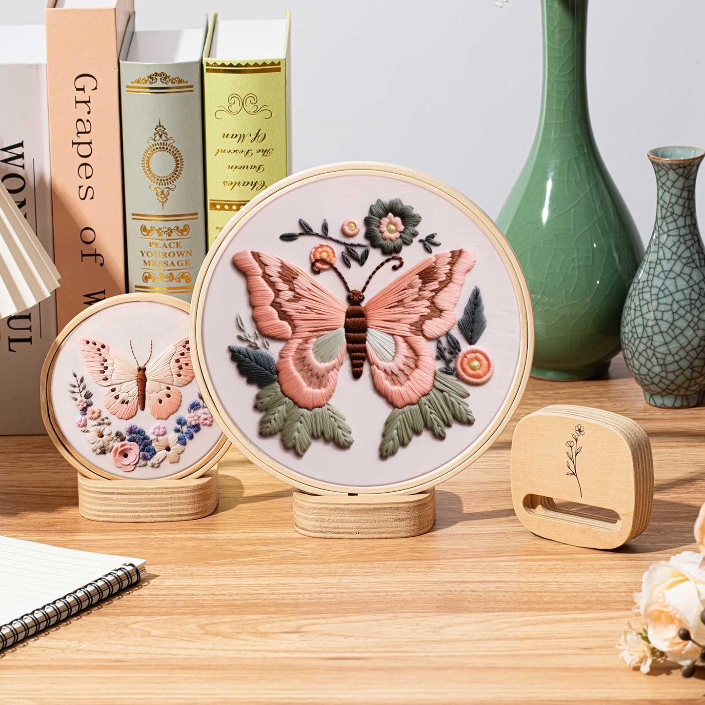 Juexica 5 Pcs Embroidery Hoop Display 3 x 2.76 Inches Embroidery Hoop Holder Wooden Base Hidden Screw Design DIY for Cross Stitch Accessories Decor
