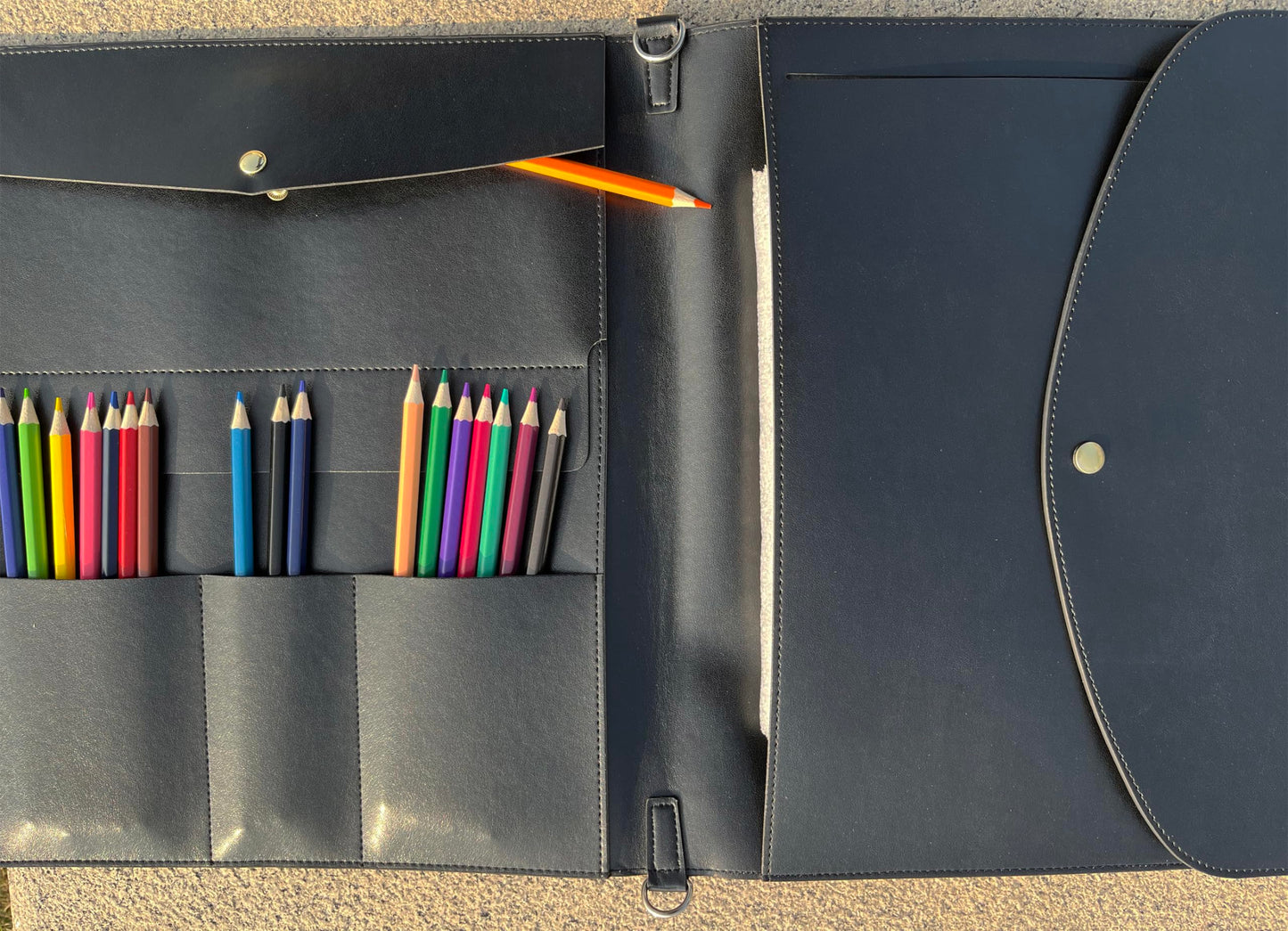 Sketchbook cover with pencil holder, Artist sketch book leather cover artis Gifts, Drawing books and pencil case, Art book for drawing (for 9"X12" Sketchbook)