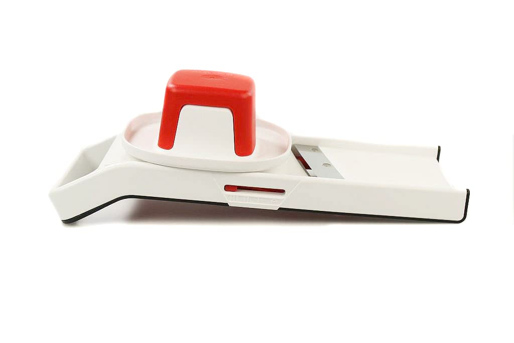 Tupperware Küchenstar 17576 Junior Chef Mandolin Grater White and Red