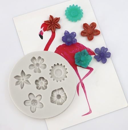 1Pc 3D Mini Daisy Flower Molds - Silicone Resin Fondant Mold for Cake Decorating and Candy Making
