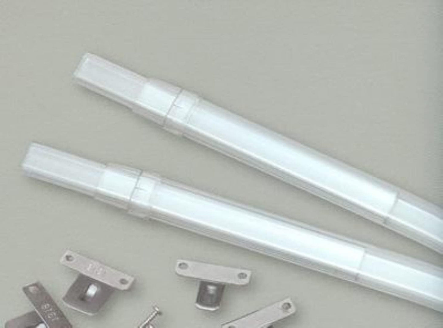 Graber Crystal Clear Sash Curtain Rod, 2 Rods per Package, Adjustable Width 11 1/2 to 20-Inch
