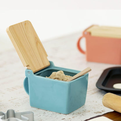 Countertop 16 oz Zero Japan Bee House Premium Salt Box with Hinoki Lid - Container for Sea Salt, and Spices - Elegant