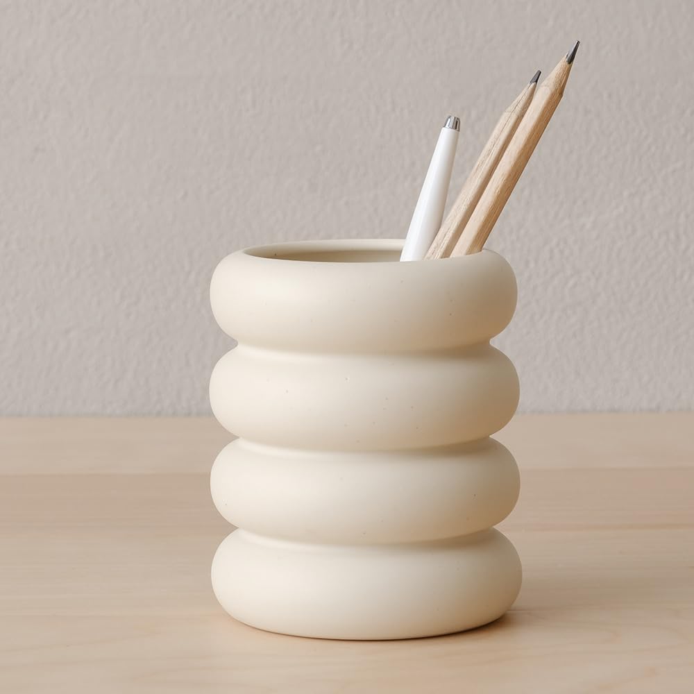 WENSHUO Chubby Pen Holder, Makeup Brush Organizer, Modern and Minimalistic, Ceramic Desk Accessories (Matte Crème)