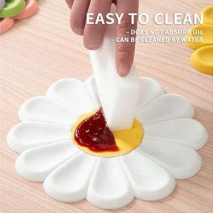Daisy Trivet for Hot Pots and Dishes, 6.7 Inch Round Flexible Silicone Hot Pads, Heat Resistant Mat