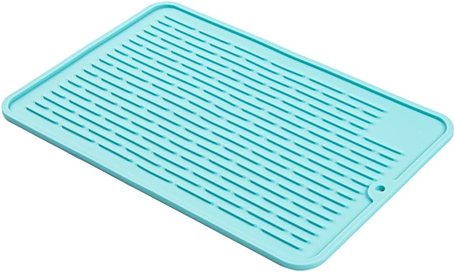 Restaurantware Small Countertop Drying Mat, 11.8 x 7.9 Inch, Food-Grade Dish Drainboard with Ribbed Design
