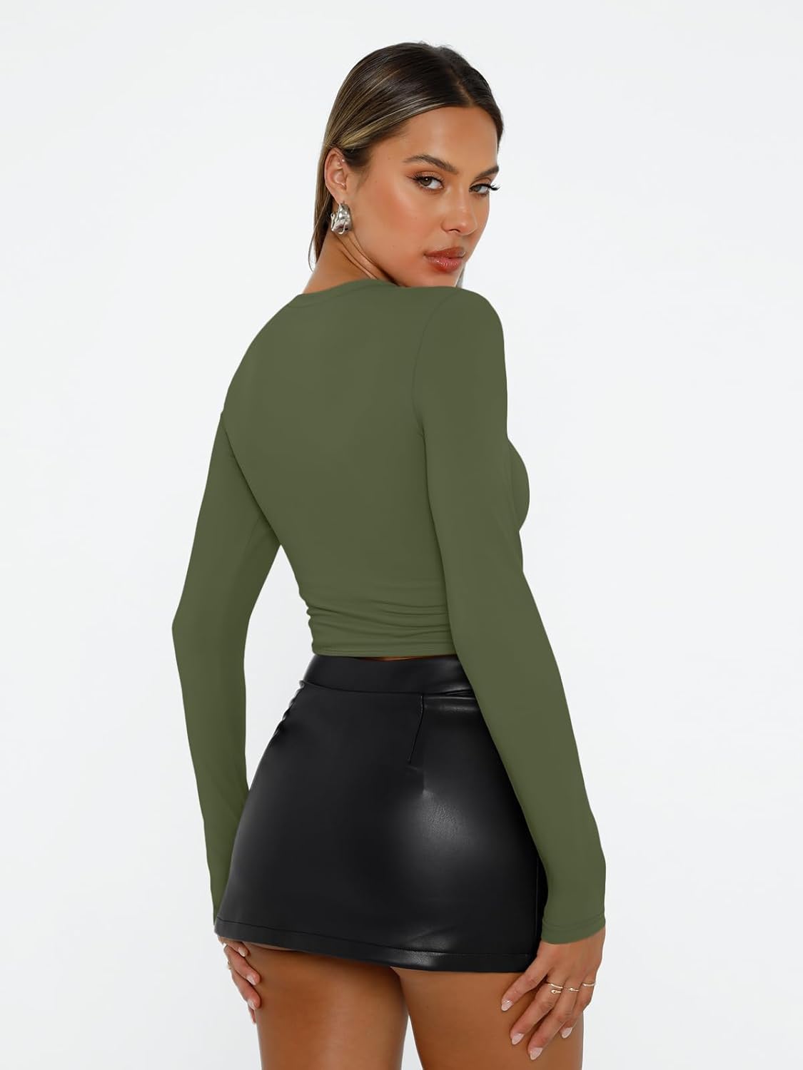 AUTOMET Womens Long Sleeve Shirts Basic Compression Going Out Crop Tops Fall Fashion Y2K Clothes 2025