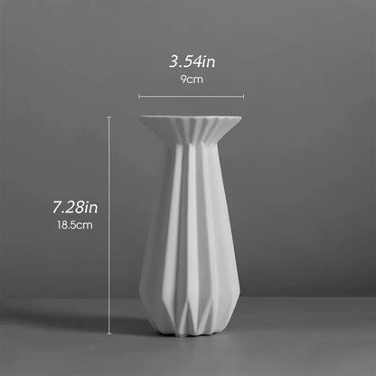 Candlestick Holders Table Center Decoration White Candlestick Household Romantic Candle Holder Ceramic Ornaments Candle Holders