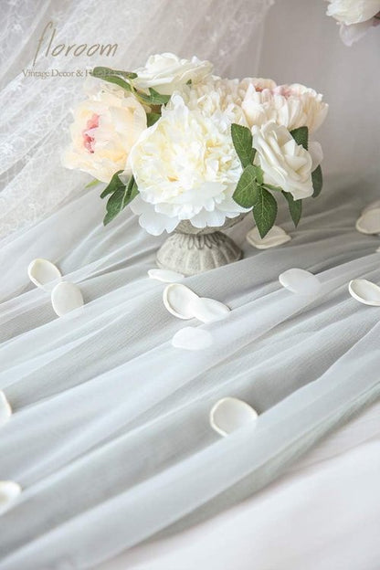 Floroom 300 Pcs Ivory Faux Silk Rose Petals - Perfect for Weddings, Bridal Showers & Table Decor