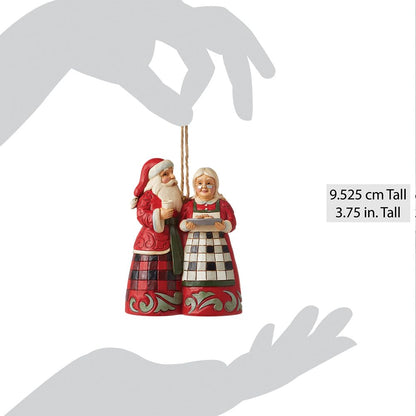 Enesco Jim Shore Heartwood Creek Highland Santa and Mrs. Claus Hanging Ornament, 3.82 Inch, Multicolor