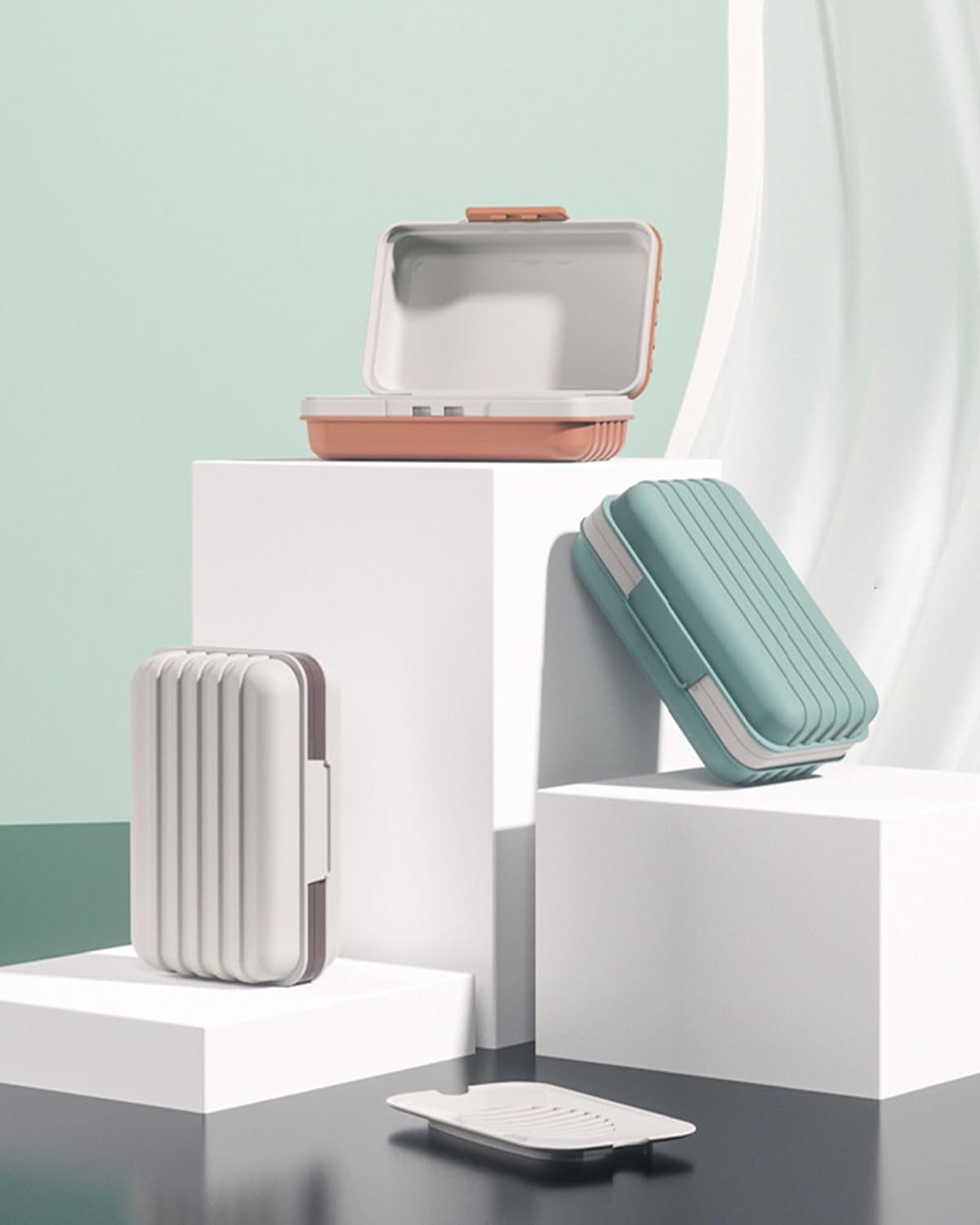 Doter Travel Soap Holder with Lid - Draining Soap Box for Shower -Compact Travel Soap Case Leak-Proof Design
