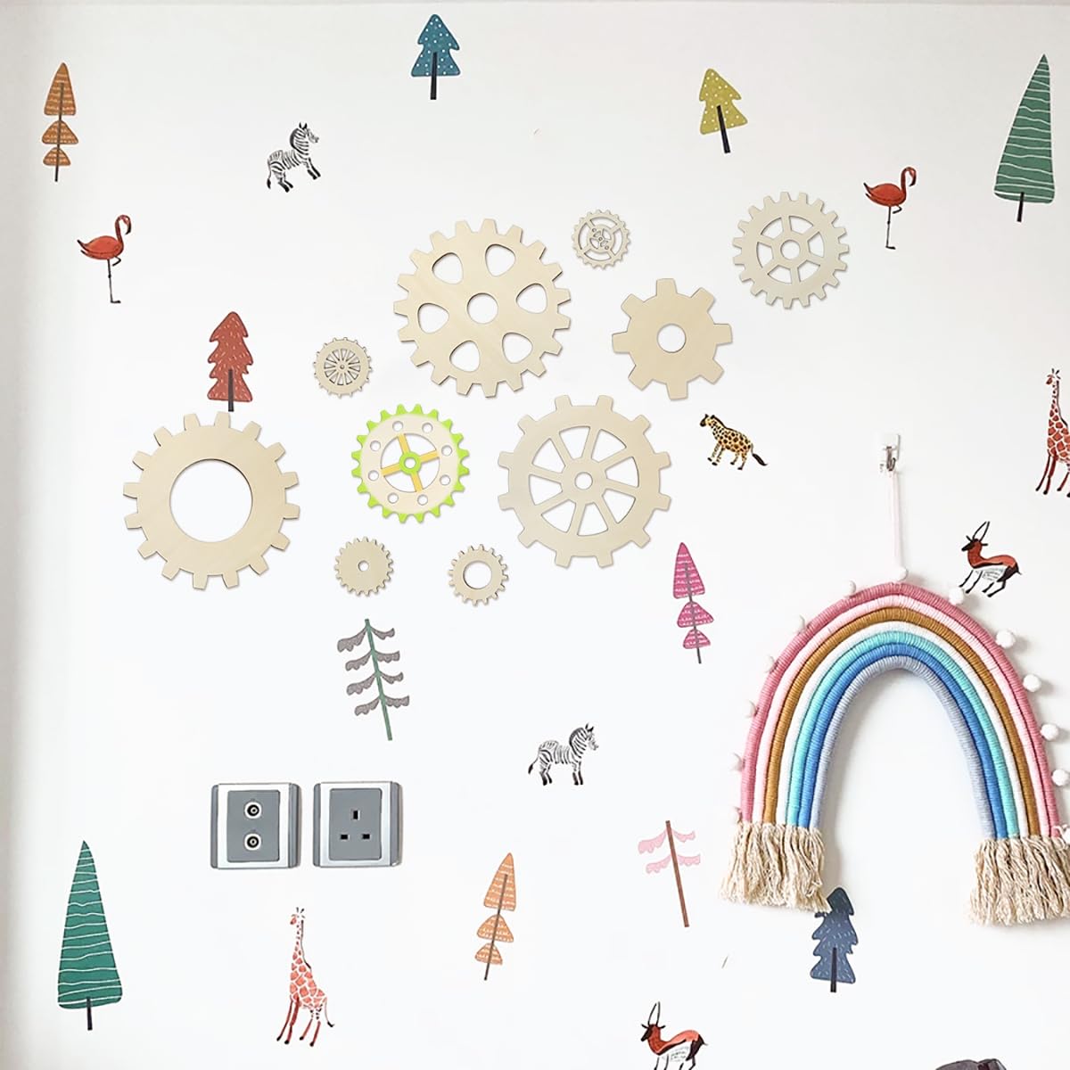 10 Pcs Wooden Gear Set up to 5.9" Wood Gear Cutouts Unfinished Wood Gear Crafts Decorations Steampunk Design DIY Paint The Gears Craft Supplies