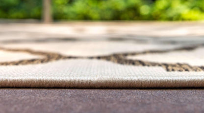Unique Loom Outdoor Trellis Collection Area Rug - Raised Trellis (2' 2" x 3' 1", Beige/Brown)