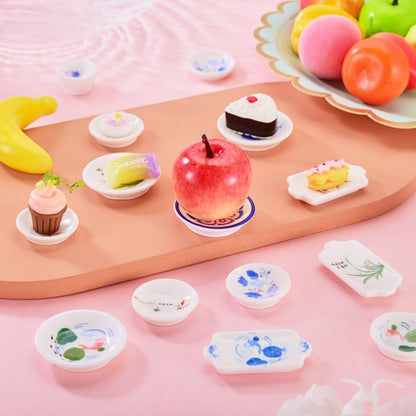 Beadthoven 30Pcs Blue and White Porcelain Plates Resin Miniature Dollhouse Tray Cute Mini Food Dish Tray Tableware Accessory Kitchen Ornaments for Micro Landscape DIY Garden Tea Party Crafts Supplies