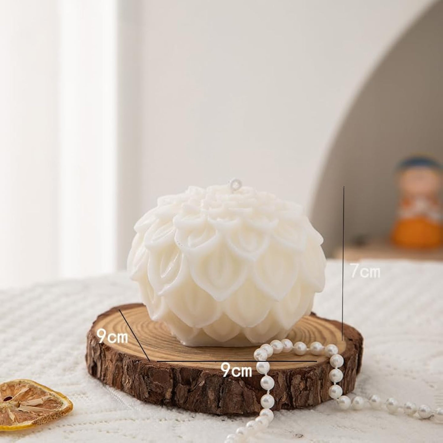 Lotus Flower Shaped Scented Candle,240G Trendy Geometric Aesthetic Handmade Soy Wax Aroma Decorative Candle for Table Photo Prop,Prefect Holiday Gift for Meditation Stress Relief Mood Boosting