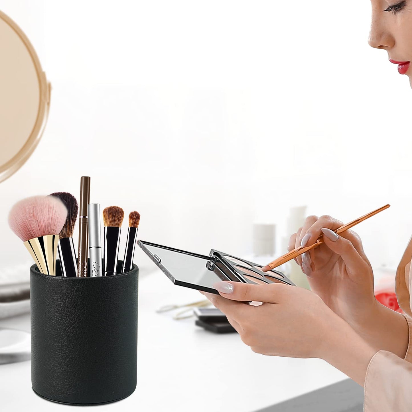HEISHAYU PU Leather Pencil Pen Holder Cup Stand,Desk Accessories Holder,Makeup Brush Storage Organizer,Desktop Stationery Organizer for Office School Home Supplies (Black)