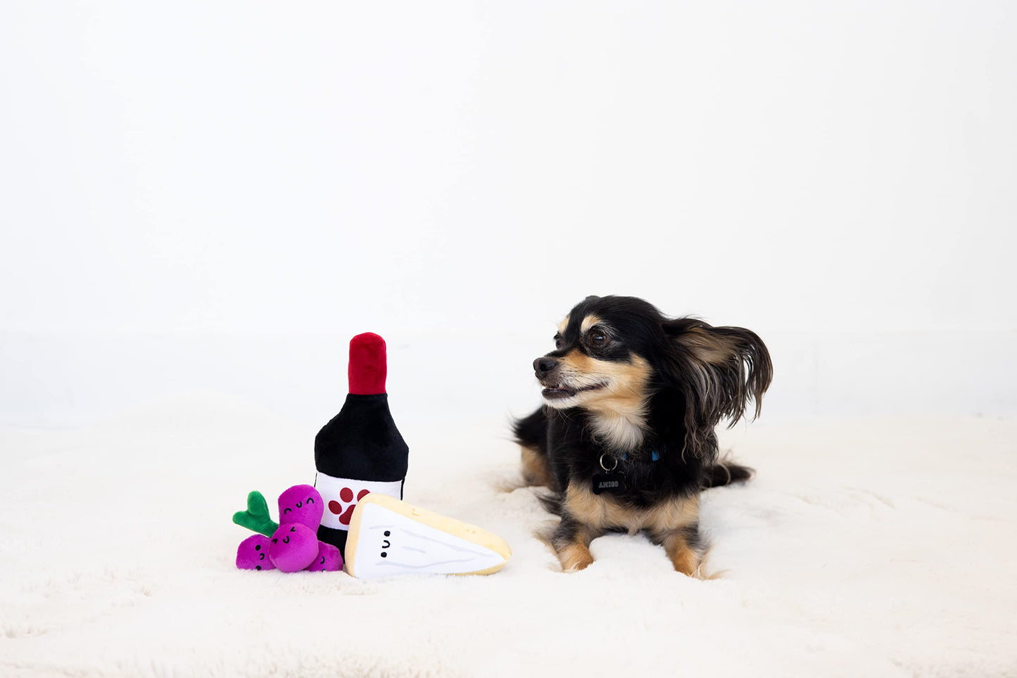 Pearhead Pawrcuterie Board Dog Toys, Set of 3, Wine Cheese & Grape Dog Toys, Charcuterie Board Toy Set for Pets, Must Have Plush Chew Toys for Pet Owners