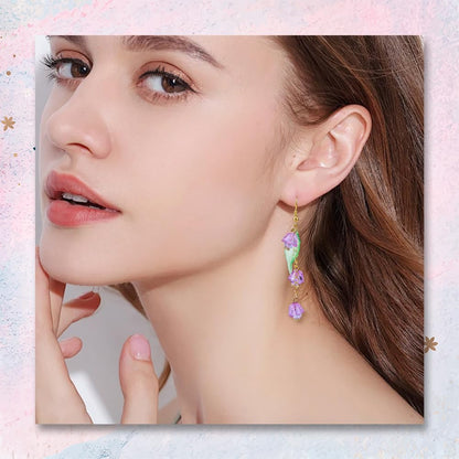 BEAMARKER 500Pcs Acrylic DIY Flower Leaf Beads Kits Including Assorted Purple Flower Loose Beads Maple Leaf Pendants Charms Acrylic Floral Caps for Earring Bracelet Necklace Craft Jewelry Making