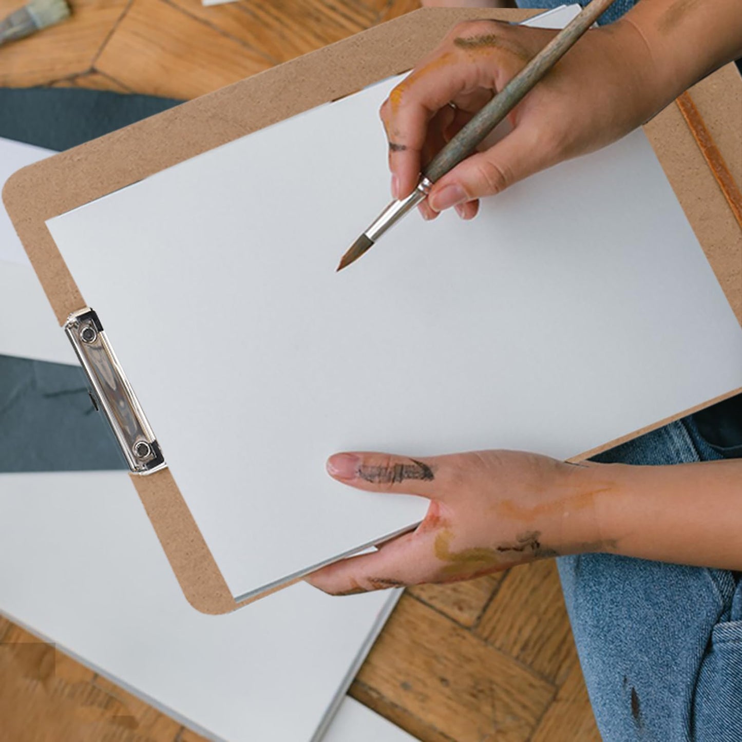 Frcctre 4 Pack 13x17 Inch Artist Sketch Boards with Handle, Portable Wooden Artist Drawing Boards Art Clipboards with Clip and Rubber Bands for Class or Studio Sketching, Drawing, Painting