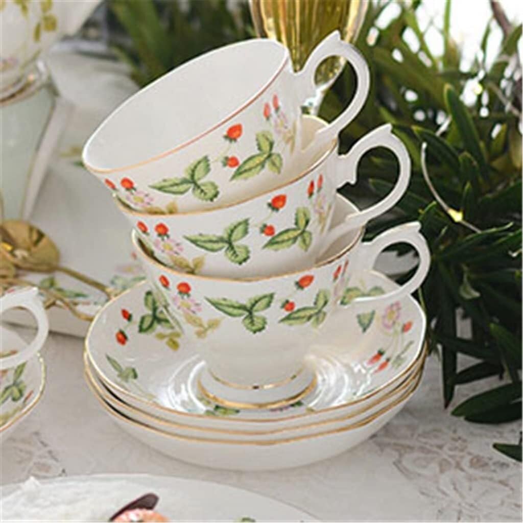 Wild Strawberry Pattern Retro Ceramic Coffee Cup and Teapot Set with Tower Design for Afternoon Tea