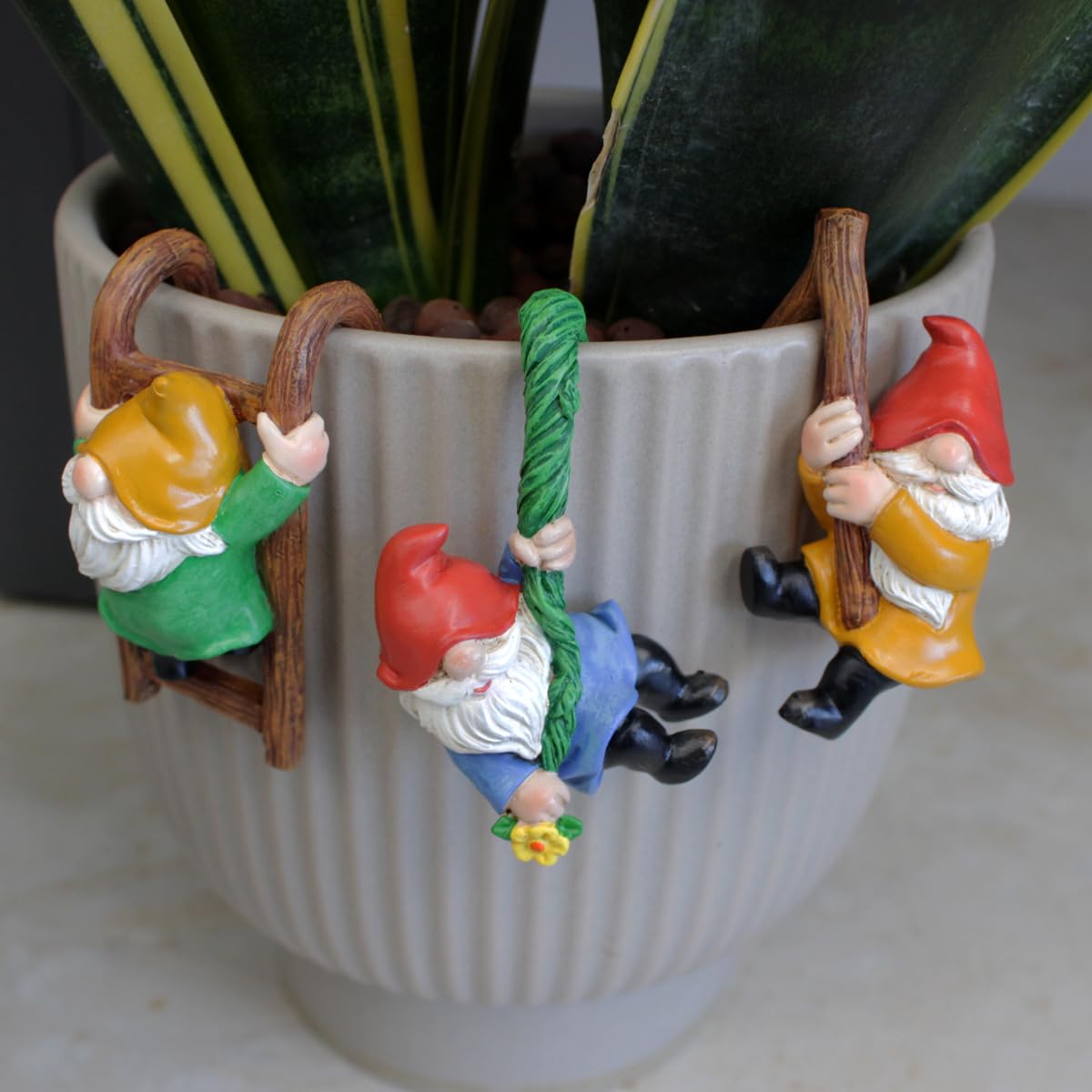 Honiweer 3 PCS Climbing Gnomes Tree Faces Decor Outdoor for Yard, Gnomes Statue, Outdoor Fairy Garden Resin Crafts, Flower Pot Landscape Dwarf, Micro Landscape Pendant Ornaments (3 PCS)
