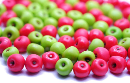 1shopforyou 40-Piece Red & Green Mini Apple Decorative Set – Clay Display Accents for Home Décor & Craft Styling