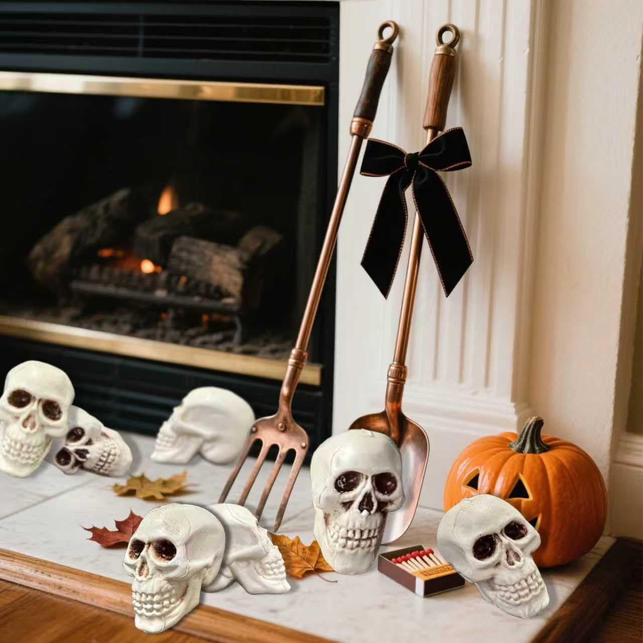 Zonlianxin Realistic Small Skeleton Heads 10pcs, Spooky Plastic Skulls for Halloween Decorations, Haunted House Props, Garden & Party Table Decor