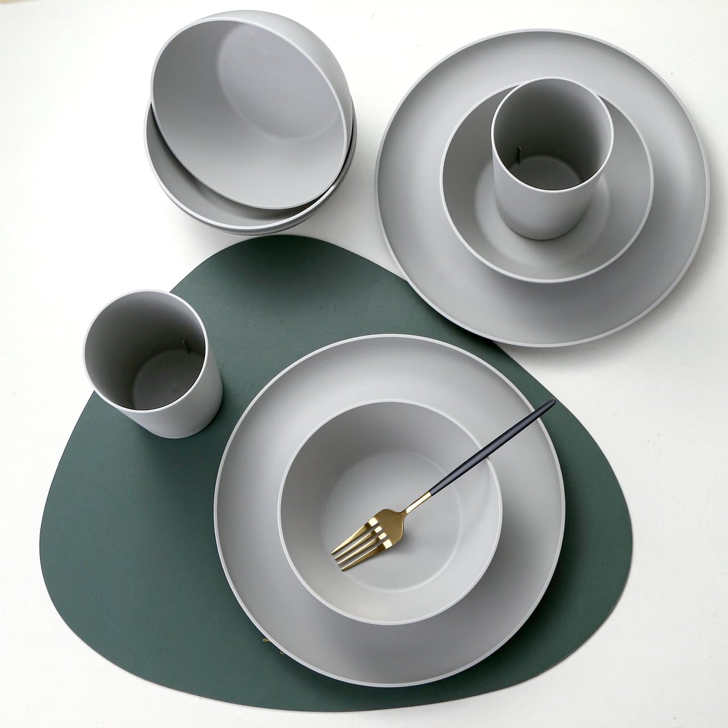 YARRGGU 24-Piece Dinnerware Set, Service for 8, Unbreakable Plates and Bowls Set, BPA-Free, Dishwasher Safe, Gray Tableware for Kitchen, Party and Picnic