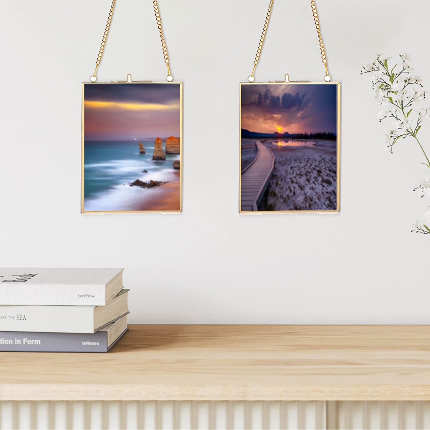 JUXYES Set of 2 Wall Hanging Brass Frames Ornament for Pressed Flowers, Double Glass Hanging Picture Artwork Display Frame, Vertical Gold Floating Style Gallery Wall Frame for Photo Picture Poster etc, 5x7 Inches