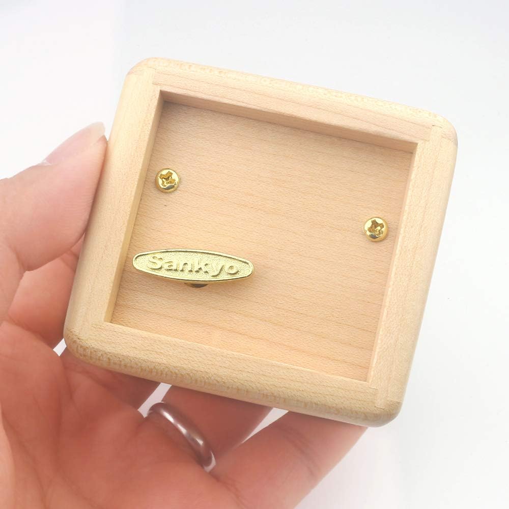 Sinzyo Natural Wooden Music Box with Customizable Photos, Wind Up Musical Box Gifts for Christmas, Birthday,