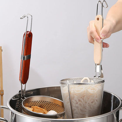 2 Pieces Pasta Strainer Basket Stainless Steel Fine mesh Pasta Strainer Basket with Wooden Handle Good For Boiling Food Spaghetti Dumpling (Dia 5.5inch/14cm)