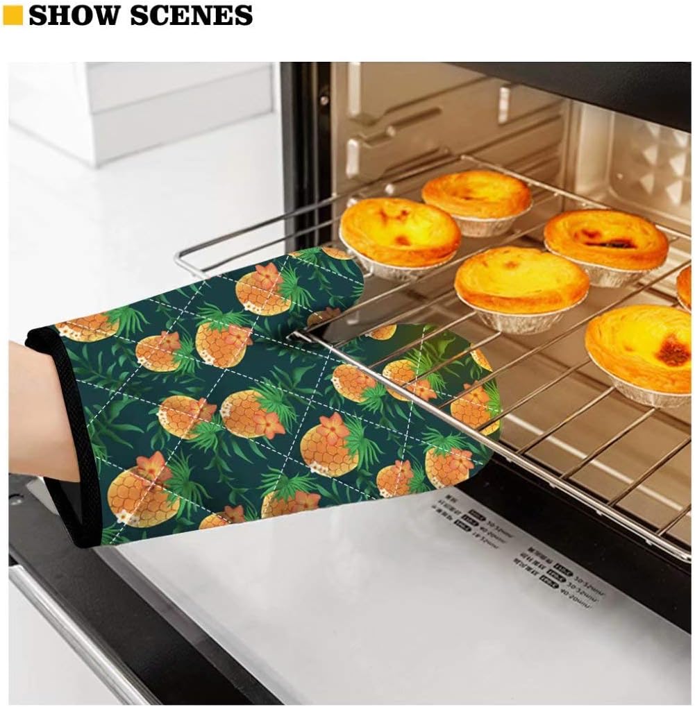Dellukee Oven Mitt and Pot Holder Set, Christmas Trees Print Heat Resistant Kitchen Gloves for Baking Cooking