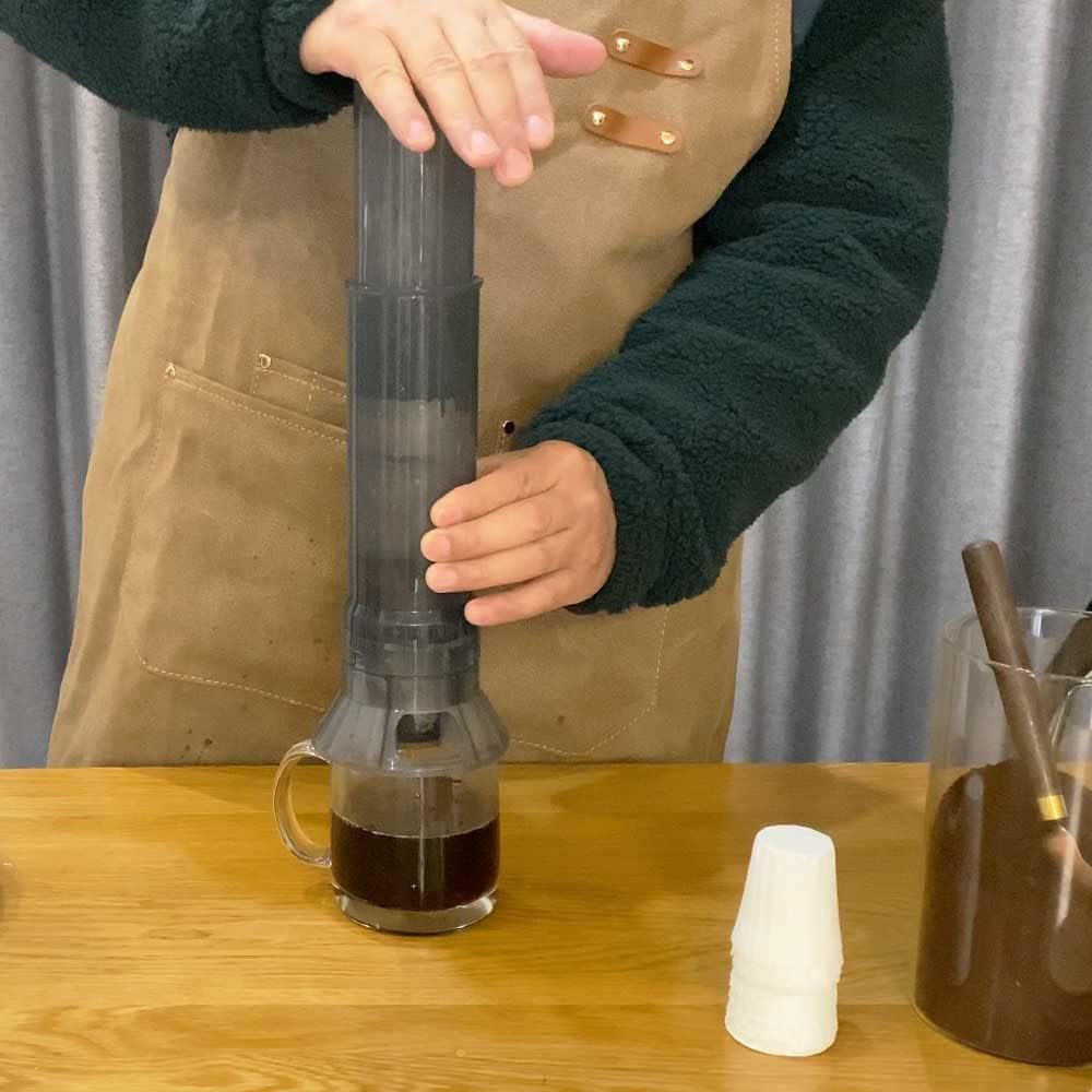 Portable Travel Coffee Maker Press, Camping Coffee Press, Compatible with K Cups and Ground Coffee, 4~12 OZ