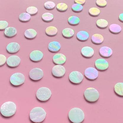 ILLUCKAI 3/4" Round Iridescent Stained Glass Mosaic Tiles for Crafts, 280g 125pcs Circle Mosaic Glass Pieces, Mosaic Kit Supplies for Home Decor(Iridescent White)