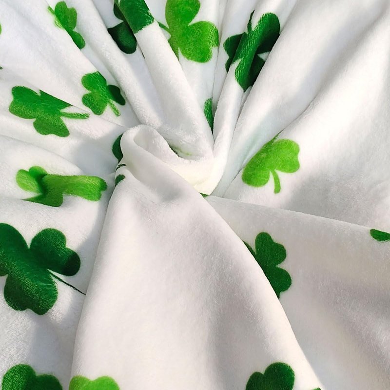 St Patricks Day Throw Blanket Irish Shamrock Green Lucky Clover Soft Cozy Flannel Blankets for Bed Couch Chair Sofa Home Decorations 50 x 60 Inch