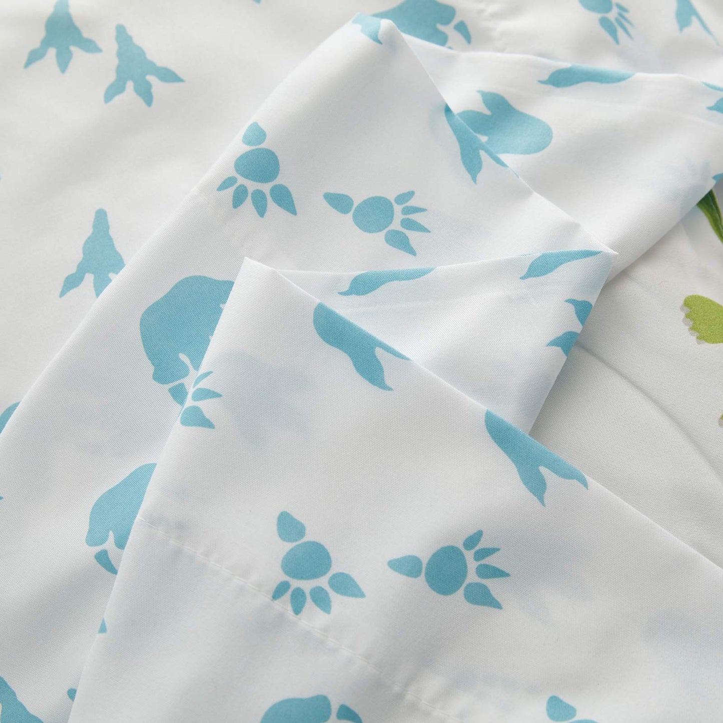 4 Pieces Toddler Bedding Set Dinosaur White with Colorful Dinos and Monsters Toddler Comforter Sheet Set for Autumu and Winter Includes Comforter, Flat Sheet, Fitted Sheet and Pillowcase