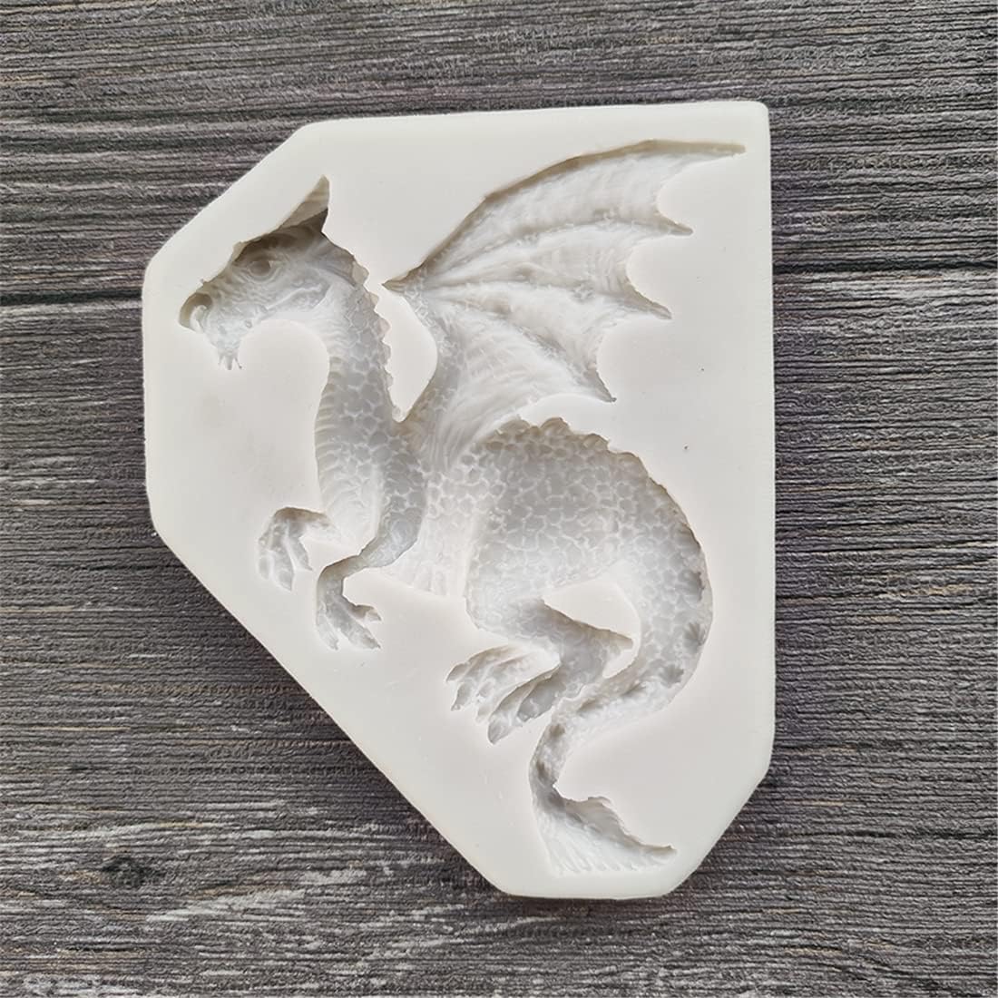 3D Flying Dragon Silicone Fondant Cake Mold for Chocolate, Gummy, Sugarcraft, and Cupcake Decorating