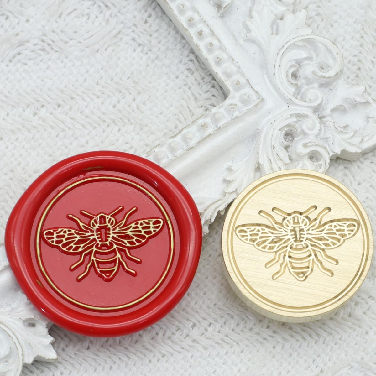 Wax Seal Stamp Kit, 6 Pcs Wax Seal Stamp Head 1 Wooden Wax Seal Kit, Sealing Wax Stamp Seal Set Include Bee, Butterfly,Cat, Dragonfly, Wolf, Bird Sealing Wax Stamps for Wedding Invitation (6A)