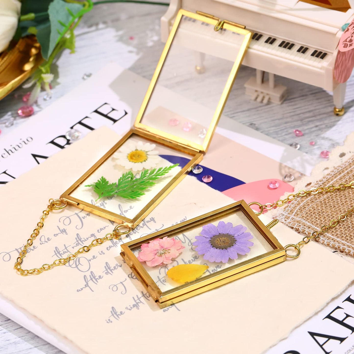 Reginary 8 Pcs 2 x 3 Inch Glass Frame for Pressed Flowers Mini Hanging Double Brass Frame Floating Glass Photo Picture Frame with Chain for Artwork Art Specimen Wall Plant DIY Decor(Gold)