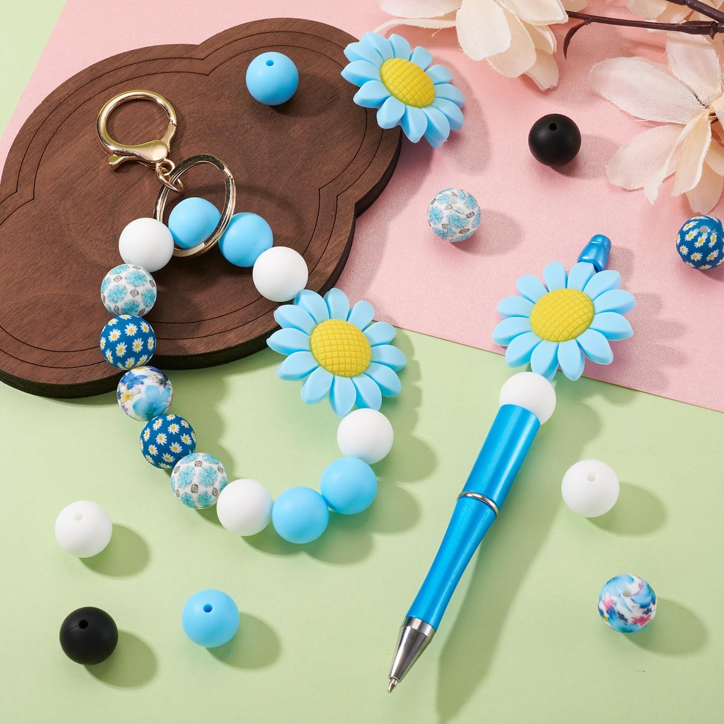 Bestewelry 23Pcs Spring Summer Theme Sunflower Silicone Focal Beads Turquoise Daisy Silicone Beads 15mm Round Rubber Bead for Pen Keychain Making Bracelet Necklace Making DIY Craft