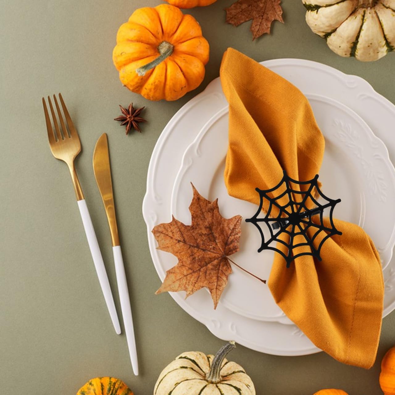 FRCOLOR 4pcs Metal Spider Web Napkin Holder, Halloween Napkin Rings for Festival Parties Weddings
