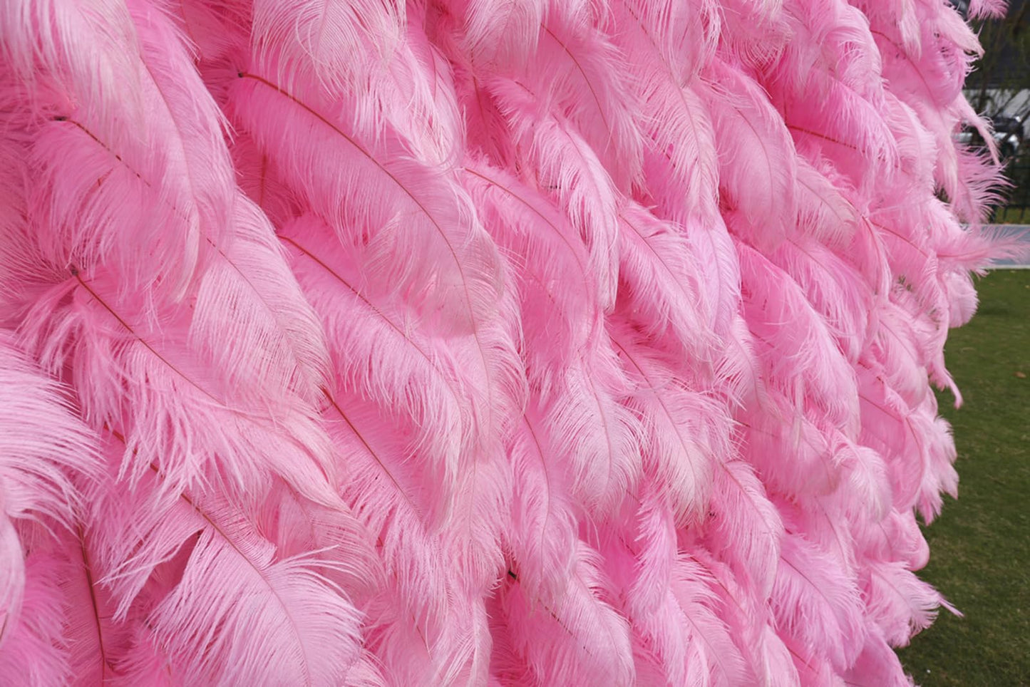 ZOCWJK Artificial Flower Wall Panels, Wedding Feather Decoration Feather Wall,Artificial Flower Wall Backdrop, 3D Feather Panels for Backdrop Wedding Wall Decoration 1m*2m(