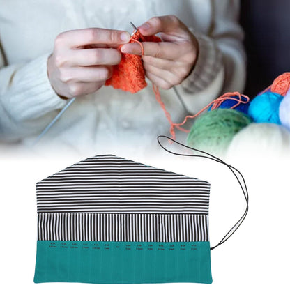 HERCHR Crochet Hook Case Holder Organizer, Portable Roll up Crochet Hook Organizer Oxford Cloth Knitting Needle Case with Clasp for Straight and Circular Needles, 10.43x13.38 Inches Unfolded
