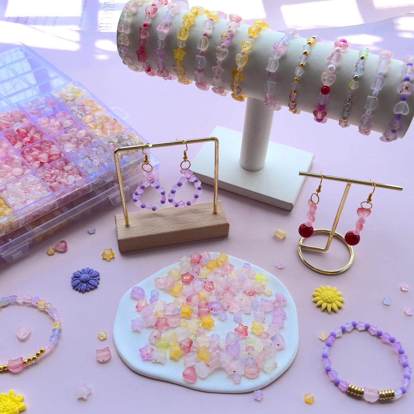 1300Pcs Pink Purple Assorted Acrylic Beads for Bracelet Jewelry Making, Frosted Star Heart Flower Cute Cat Head Shape Beads Matte Pastel Beads Cute Aesthetic Kawaii Bead for DIY Necklace Keychain
