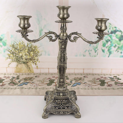 Tyenaza Metal Candelabra, European Style Retro Candlestick Holder Romantic Candle Holder Decoration Elegant Candle Stand for Wedding Dining Table Christmas Party Home Decoration (Bronze - 3 Heads)